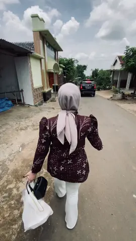 yg kemarin tanya atasan aku, dikeranjanh kuning ya😍