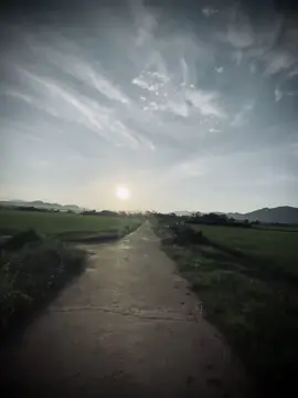 Tình yêu ai bán mà mua, đã nghèo còn xấu sao cua được nàng. #giaa_huyy🧸 #loveeee #fypシ #gh1206🐿️ #tamtrang 