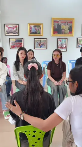 សង្វេ.គណាស់កូនៗអេីយ 😞💔