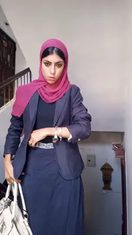 lawyer in navy blue 💙 