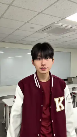 재업이슈...  🍫 엠앤엠즈와 아일릿이 함께하는  함께해요! 🎁 11월 16일까지 참여하면 아일릿 싸인 포스터 12명, M&M’S 초콜릿 선물 박스 50명 총 62명을 추첨해 선물을 드려요! 여러분만의 밝고 신나는 M댄스를 보여주세요 😆 ✨ 참여 방법 (@M&M’S KR 공식계정 태그) ① 