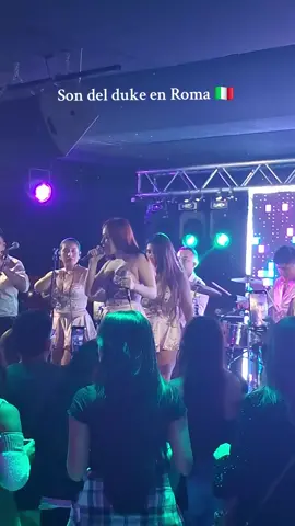 @Son Del Duke  en Roma🇮🇹  Excelente concierto 🤗 #sondelduke #peruanosenroma #concierto #cumbiaperuana #fypviral 