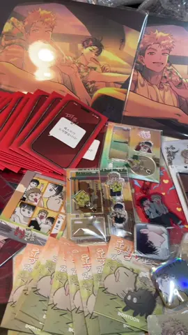 Tất có thể gách nhưng mà goods thì không thể thiếu 🥲 #홍실퀘스트 #레봄카페 #홍기훈 #이연 #Hongsilquest 