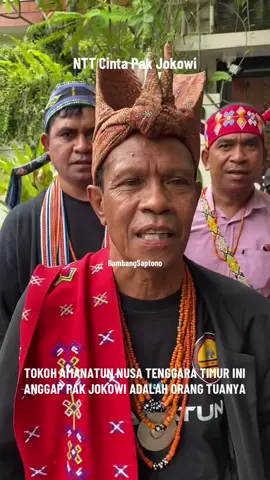 Tokoh Masyarakat Amanatun Nusa Tenggara Timur ini anggap Pak Jokowi adalah orang tuanya. #fyp #jokowi 
