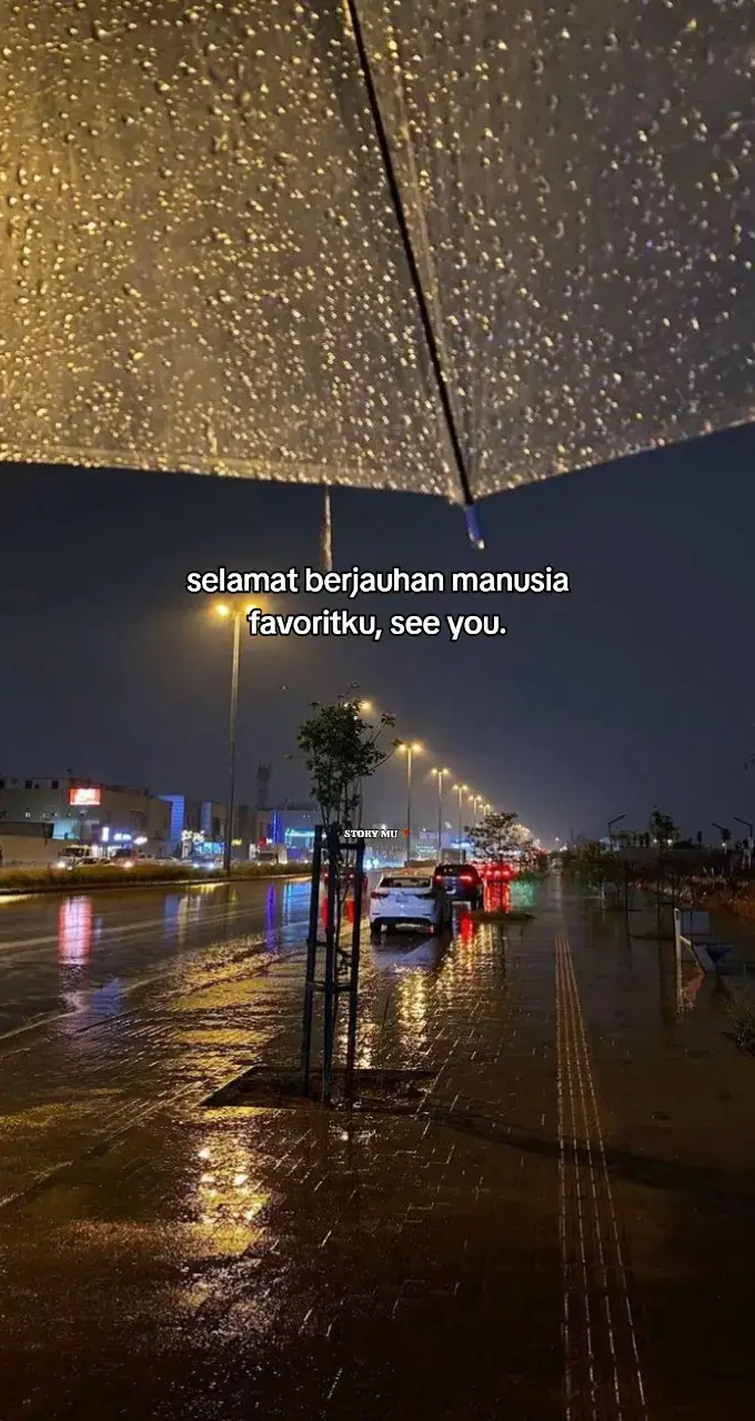 . . . .  Bahan-bahan: -6 butir telur ayam (rebus, kupas kulitnya) -5 siung bawang merah -3 siung bawang putih -5 buah cabai merah besar -7 buah cabai rawit merah (sesuai selera pedas) -2 buah tomat merah -Garam secukupnya -Gula secukupnya -Kaldu bubuk (opsional) -Minyak goreng secukupnya Cara membuat: 1. Rebus telur hingga matang (sekitar 10 menit), kupas kulitnya, lalu goreng sebentar hingga bagian luarnya agak kecokelatan. Angkat dan tiriskan. 2. Haluskan bumbu: bawang merah, bawang putih, cabai merah besar, cabai rawit, dan tomat (bisa diulek atau diblender). 3. Tumis bumbu halus dengan minyak sampai harum dan matang (tidak langu). 4. Tambahkan garam, gula, dan kaldu bubuk secukupnya. Aduk rata. 5. Masukkan telur goreng ke dalam tumisan bumbu, aduk perlahan hingga telur terbalut rata dengan sambal. 78 6. Masak beberapa menit sampai bumbu meresap. 7. Angkat dan sajikan dengan nasi hangat. Tips: Untuk rasa lebih gurih, bisa tambahkan sedikit perasan jeruk nipis di sambalnya. Bisa juga tambahkan daun jeruk agar lebih wangi. Selamat Mencoba!!! #fyppppp #foryoupage #masukberandafyp 