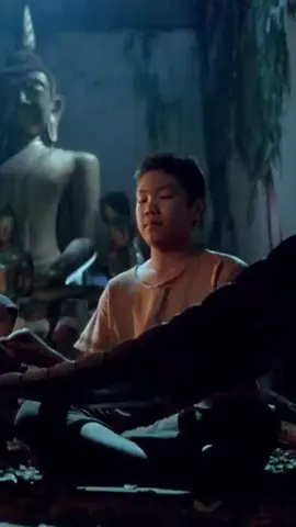 พลังเสียงระนาดที่อยู่เหนือกาลเวลา! มหาคีตกวีผู้สืบสาน 'จิตวิญญาณไทย' ให้คงอยู่ตลอดไป! เมื่อระนาดเอกไม่ได้เป็นแค่เครื่องดนตรี แต่มันคือลมหายใจและเกียรติยศ! นี่คือเรื่องราวของ หลวงประดิษฐไพเราะ ผู้มีพรสวรรค์ที่ใช้เสียงดนตรีต่อสู้เพื่อรักษา 'แก่นแท้ของความเป็นไทย' ในยุคแห่งการเปลี่ยนแปลง! หนังที่ทำให้คนไทยทุกคนรู้สึกภาคภูมิใจในศิลปวัฒนธรรมของชาติ! #โหมโรง #ดนตรีไทย #ระนาดเอก #มรดกไทย #ความภาคภูมิใจ