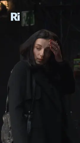 😱„Tri sestre, ja“ - predstava koja publiku ne ostavlja ravnodušnom!!!  Nije ovo samo Čehov. Ovo su stvarni životi glumaca, ispovijesti na pozornici, trenutci kad ne znaš gdje prestaje uloga, a počinje čovjek. 🎭 Igra se u riječkom kazalištu od 27. do 30. listopada - još uvijek stignete! @HNK Ivana pl. Zajca Rijeka  #fyp #kazaliste #cehov #rijeka 