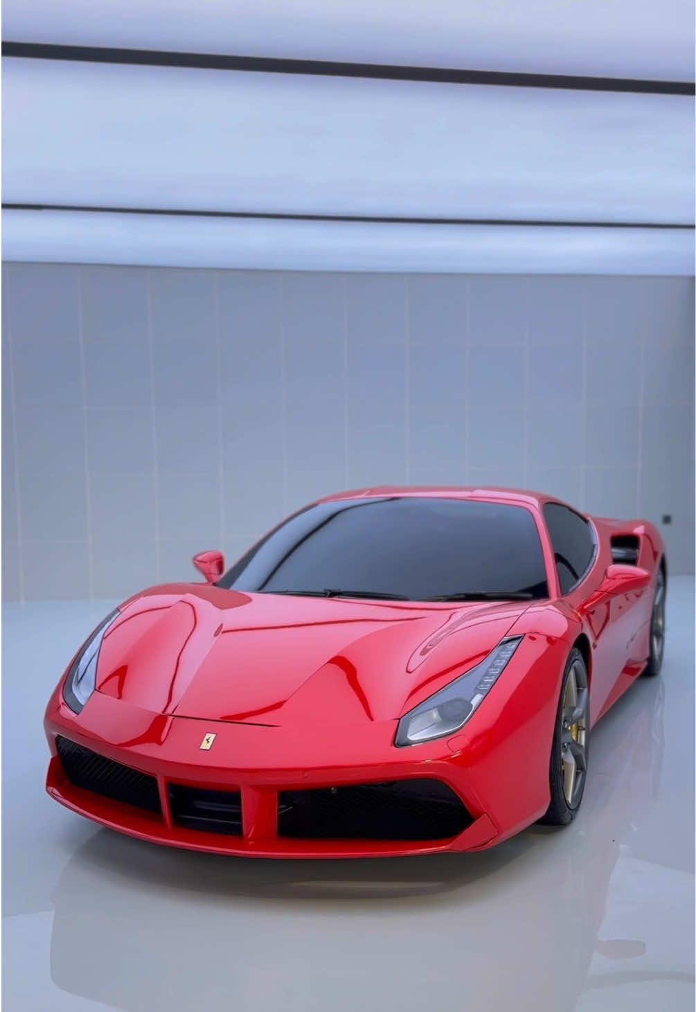 A dream to behold, a dream to drive😍 #ours_motor #ferrari #ferrariindonesia #488 #488gtb 