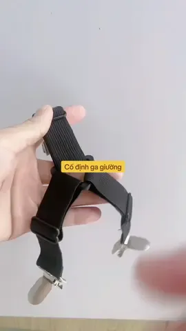 Kẹp cố định 4 góc là ga giường sẽ phẳng mà không bị tuột #decor #dogiadung #kepcodinhgagiuong #giadungtienich #diyhomedecor 