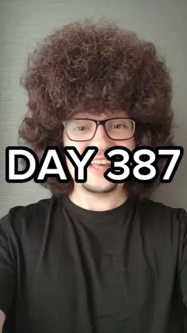 Day 387 of not cutting my hair until @Manchester United win 5 games in a row! 🙌 #rubenamorim #mufc #manunited #manchesterunited #hairchallenge 