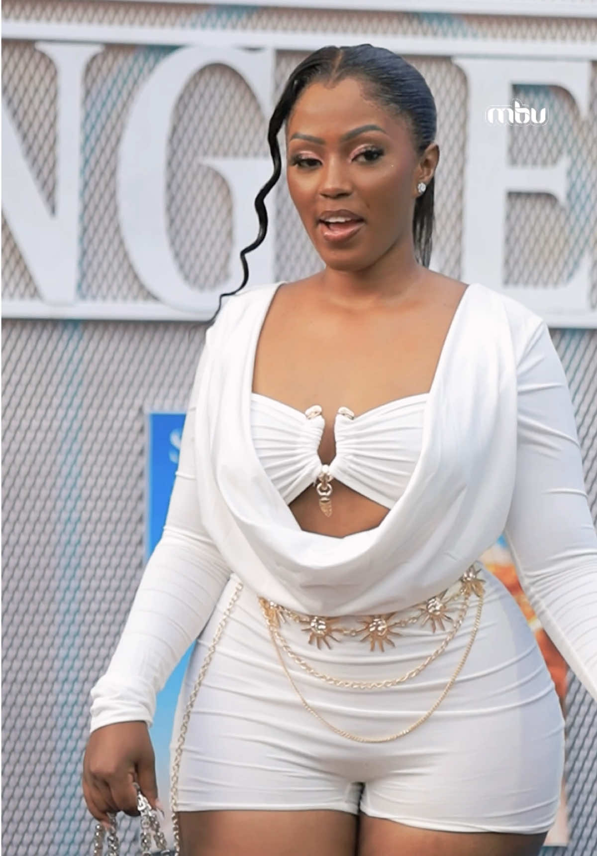 Replying to @janila janice ❤️✌️ she is 😍 #GloriaBugie #Mbu #TheBigMeeting #TikTokUganda #foryoupage 