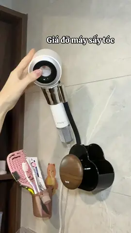 Giá đỡ máy sấy tóc rãnh tay quá tiện lợi luôn nè 👇🏻👇🏻 #giadungtienich #giadungthongminh 