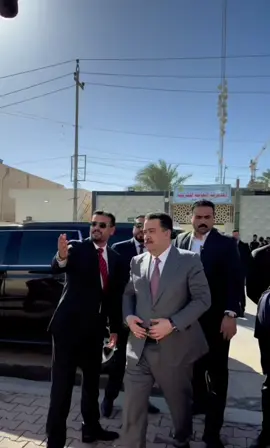 رئيس مجلس الوزراء يزور مدرسة الوثبة في مدينة العمارة التي أكمل فيها دراسته الابتدائية #محمد_شياع_السوداني  #رئيس_الوزراء_محمد_شياع_السوداني  #العمارة #ميسان 