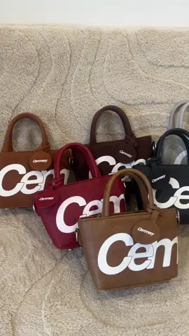 Túi đeo chéo mini giá hạt 🌰, form cứng cáp với 8 tone màu tha hồ lựa chọn 🤤🤤🤤@CEMMERY #tuideocheo #hot #viral #xuhuong #cemmery 