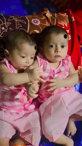 #Twin_baby_ #cutebaby #foryou #vairal #tiktok 