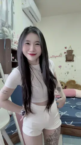 Nhí nhá nhí nhố 😐