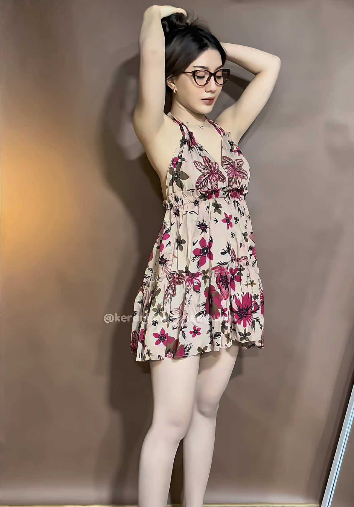 Gini rasanya rajin keramas #minidress #outfitmurah #outfitcewek #outfitceweksimple #bajudinas 