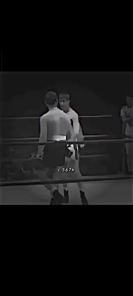 🥊###أكثر شخص مزتفز في الملاكمه😂🥊