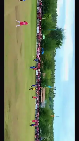 Cuplikan Pisang fc vs Bgs fc. Yang berakibat sumbernangka walk out karena wasit memutuskan pemain yang terdepan dari pisang fc terjebak posisi offside. #pajananggercup #livehighlights #tiktoklive 