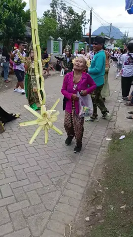 #cumahiburan semangat mbahku & sehat selalu Ngentrong tulungagung Jawa Timur. Horeg trus pokoke. 