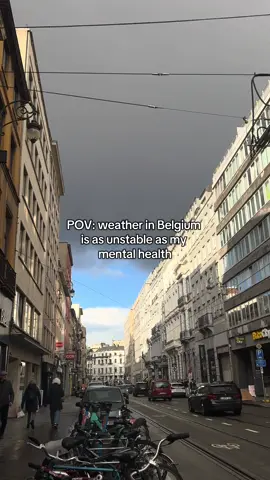 All of this in the same day 😳😌 #humour #brussels #belgium 