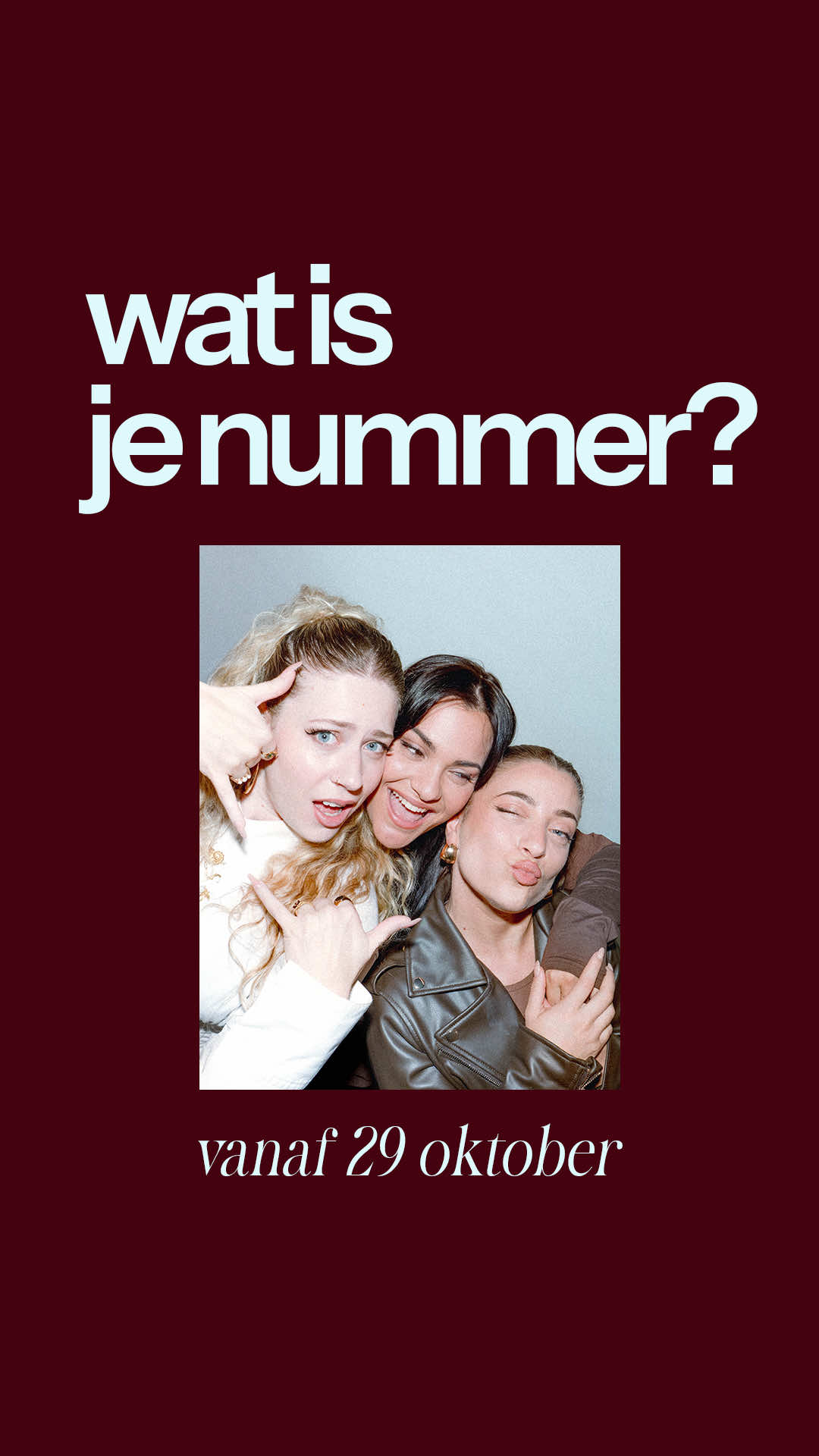als je als zussen samen opgroeit, optrekt én optreedt, betekent dat nog niet dat je ook hetzelfde bént 🎤 door één thema & drie nummers leren wij elkaar nog beter kennen in onze nieuwe podcast ‘Wat is je nummer?’ ❤️‍🔥 vanaf woensdag 29 oktober in je favoriete podcastapp en op YouTube 🤝🫦 #ogene #newpodcast #amyvol #lisavol #shelleyvol 