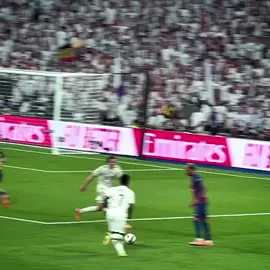 Yamal sends the ball to Mars🤡😭🤡 #lamineyamal #funnymoments 