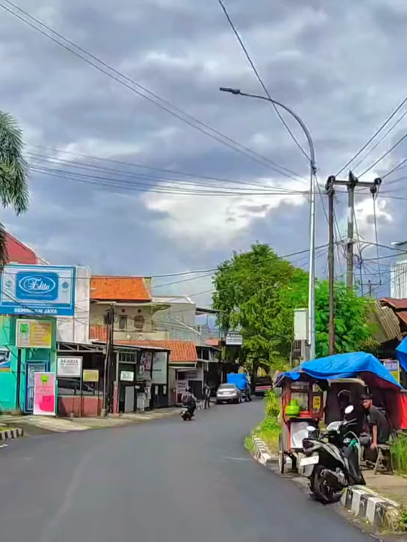 Sedikit mendung cuacanya #kuninganjawabarat #fyppppppppppppppppppppppp #fypシ゚ #colorgrading #pocox3nfc #108060fps #HD #1080p