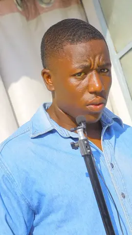 sasa uyu ndo nani🤣🤣🤣 wakenya wanasemaje pale comment section#kenyantiktok🇰🇪 #funnyvideos #commentsection 