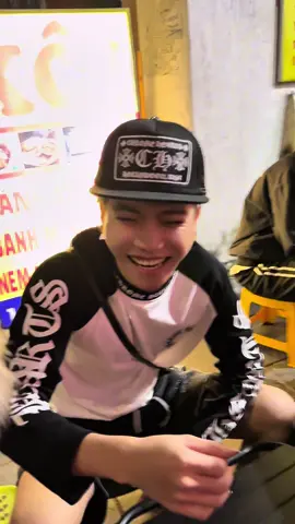 Câu chuyện họp găng :)) @Xiang @Lê Minh @ᴀɴ ᴛʜᴜʏᴇɴ ® @Sang Thuyên 