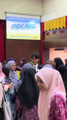 Semangat betul anak2 muda yang sebaya dgn harith ni 😬🤷🏻‍♂️ Jangan lupa Festival of Ideas november ni! (Dan juga birthday saya oops 🙊) @mohe.official  #RancakkanMADANI #MADANIbekerja #MalaysiaMADANI #MyFestivalIdea #PutrajayaFOI