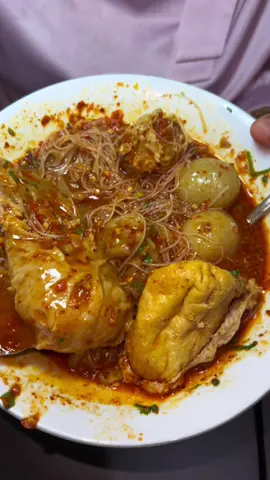 Jajan bakso aci lagi bareng anak aku di warung nya teteh Santi 🤤 @Shantydenny 