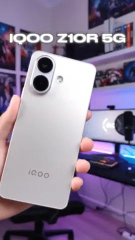 iQOO Indonesia resmi merilis iQOO Z10R 5G 🇮🇩 Smartphone 3 Jutaan dengan fitur Kumplit nih 😮👌 Buat Gaming Oke ✅️ Buat Foto2 Bagus ✅️ Buat dipakai seharian aman batre awet ✅️ Spesifikasi : 6.77