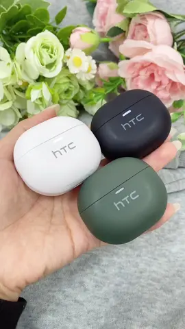 POV: You hit the gym, press play, and every rep feels powered by the beat. #TikTokShopFallDealsForYou #TikTokShopLaborDaySale #spotlightfinds #freeshipping #fyp 