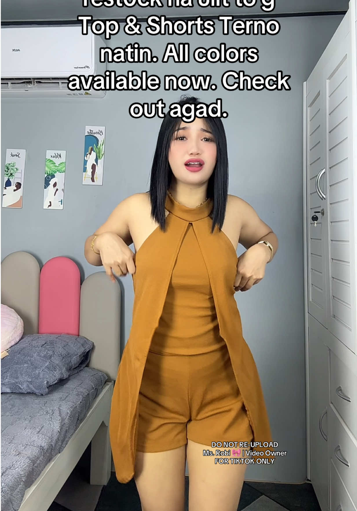 Halter Tie Top & Shorts Terno. 