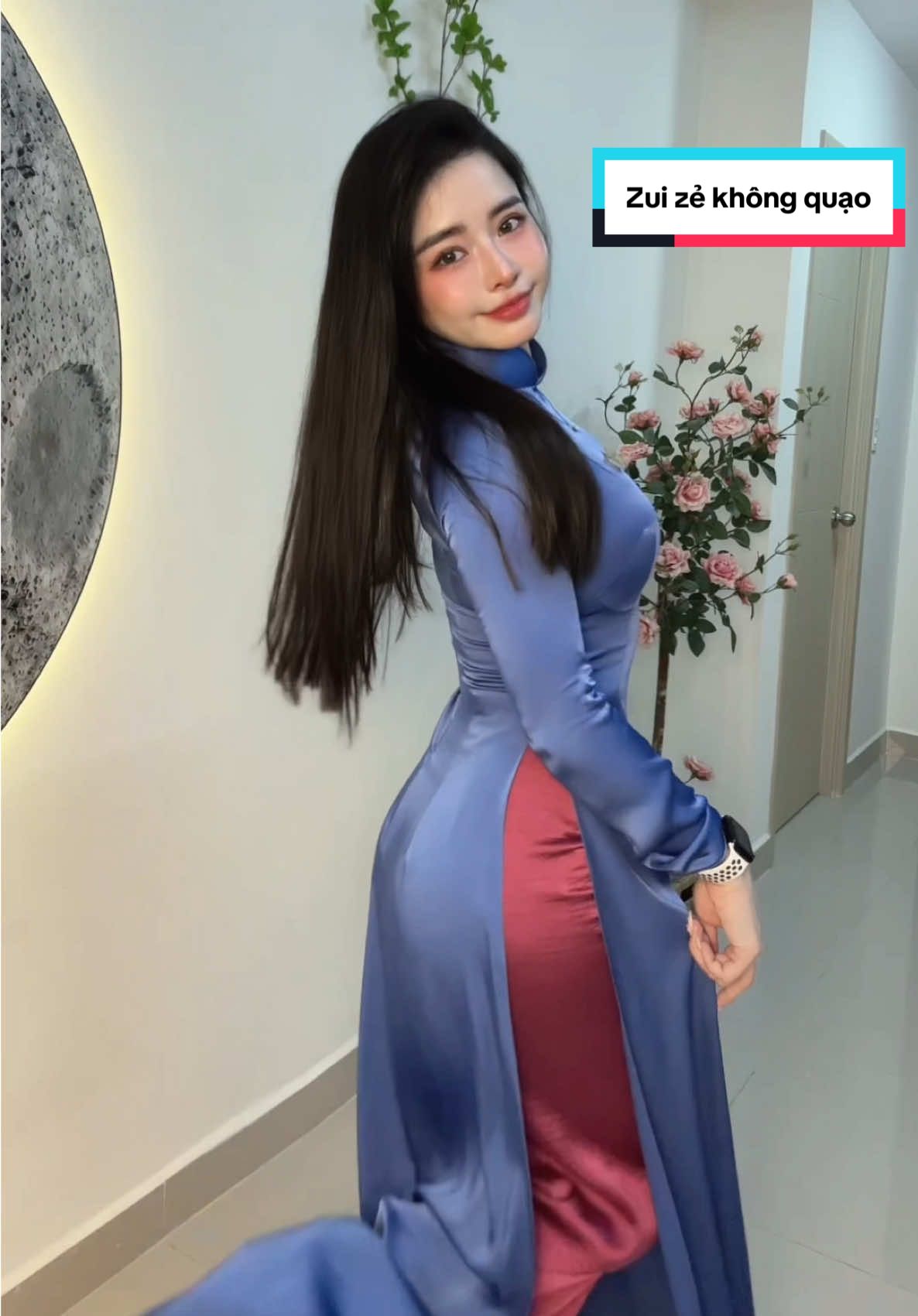 Không có tiền mà trông tui đã vui vẻ vầy rồi ó 🤣 #tiktok  #giaovien #aodai #remix #nhachaymoingay 