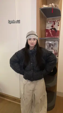 lạnh rùi mang áo phao thuiiii