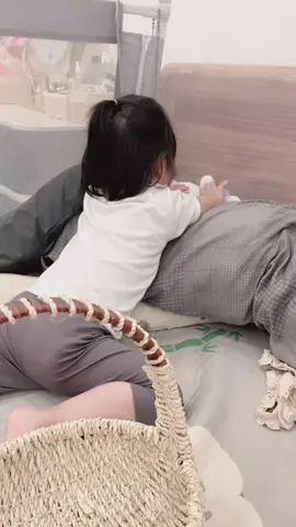 Đag chơi vui mà ba kêu đi ngủ cái là như này #xuhuong #lênxuhuớng #thịnhhanhtiktok #videoviral #embedangyeu 