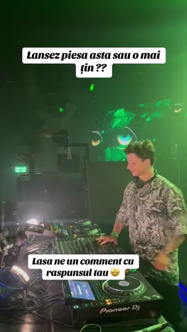 Lansez piesa asta sau o mai țin  ? Lasa ne un comentariu cu raspunsul tau 🤩 #adriansaguna #tiktokromania #fyp #viral  @touchagency.ro  @Tom Boxer 