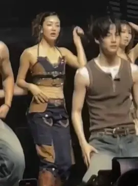 Jihyo's pain in her neck  #twice #jihyo #THISISFOR #Malaysia