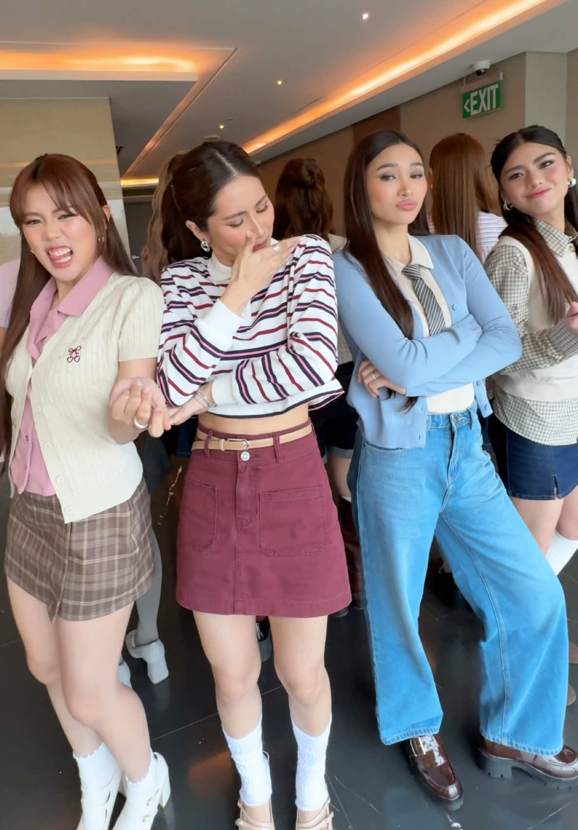 Not sure what’s going on, but we’re vibin’ anyway. 💃🏻🎶 #BINI #ClubPenshoppeBINI #PenshoppeXBINI 