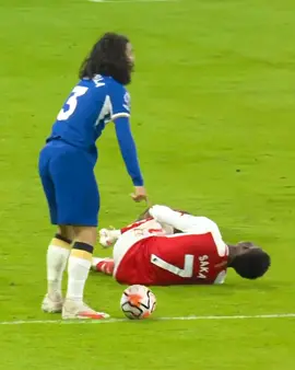 Cucurella POCKETING Saka 😳