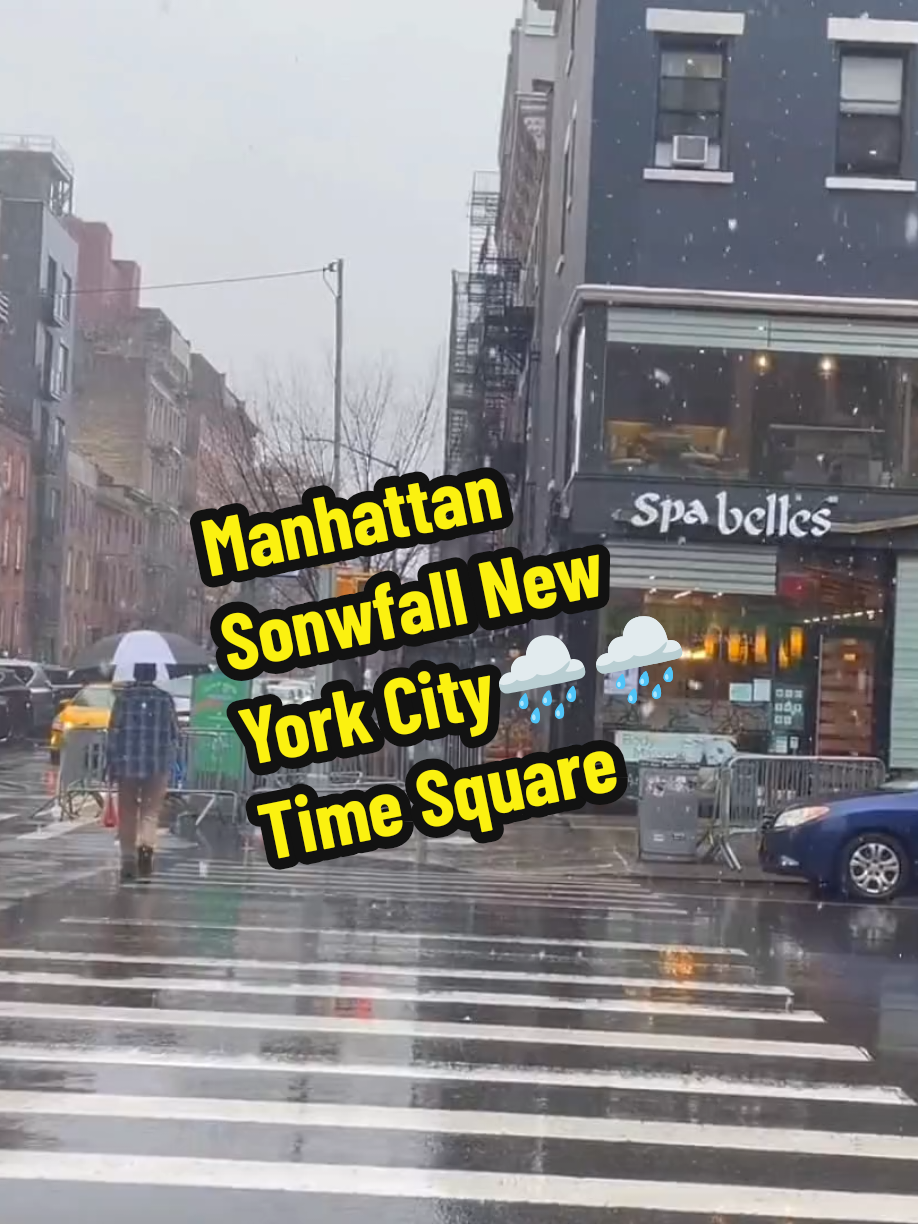 Manhattan Sonwfall New York City Time square Square United States🇺🇸 ‎#growmyaccounttiktokteam  ‎#timesquarenewyork  ‎#unitedstatesofamerica🇺🇸  #nyctiktoker  ‎#searchinsights 