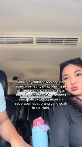 Kadang kita baru sadar kehilangan orang yang berharga, saat mereka tetap menghormati kita meski disakiti. | kalo kalian mau curhat, klik link di bio yaaa! 🩷