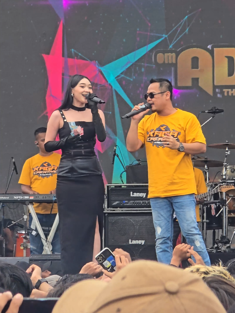 DIFARINA INDRA FT FENDIK - RINDUNYA HATIKU OM ADELLA JAMDA YRKI JATENG 2025 #cilacapngapak  #jamdayrkijateng  #omadella  #CILACAP 