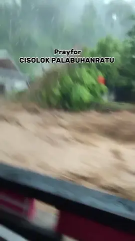 semoga tidak ada korban jiwa, selamat semuanya. cepat pulih cisolok pelabuhanratu. #banjir #cisolok 