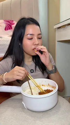 Dimakan tapi di modif pake kriukan🤣🤣 ngedit gini aja ngiler🙄#cicilingling #linglinglieanti 