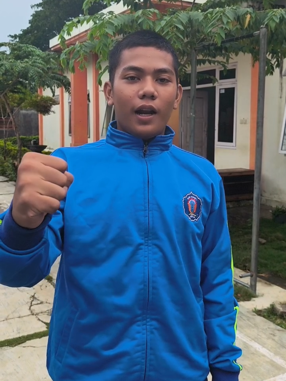 Semangat hari sumpah pemuda seperti itulah menjadi semangat kita menggapai cita cita #sumpahpemuda #28oktober #virallllllllllllll #indonesia🇮🇩 #fypシ 