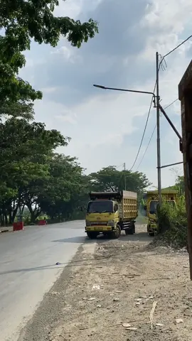3 Serangkai #trukkalimantan 