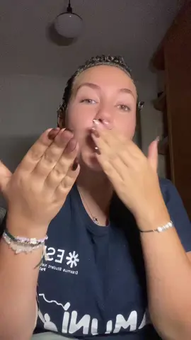 No sabéis la ilusión que tengo🥹❄️🎅🏼 #papanoel #santa #viaje #amigos #ropa 